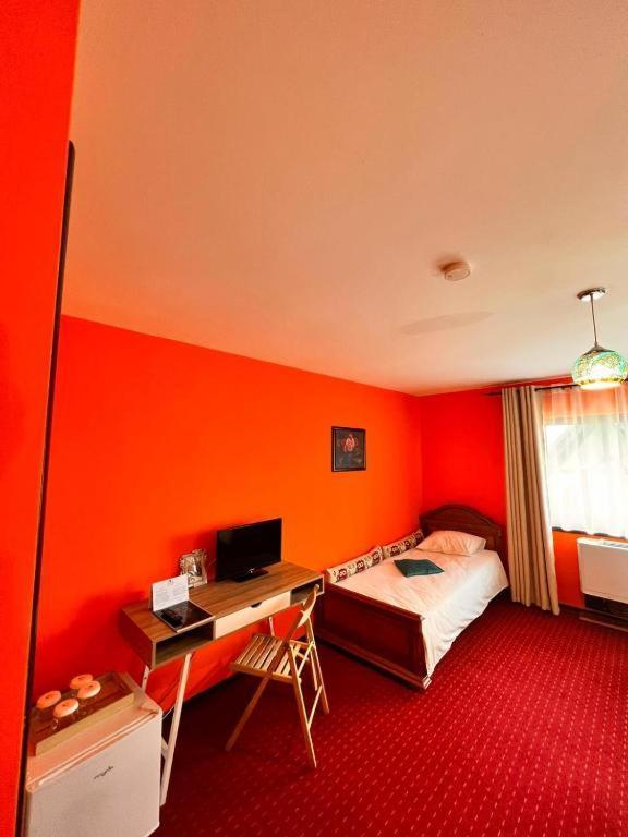 Hotel Vila Alsace Podu' Cu Lanturi Bacău Exteriér fotografie